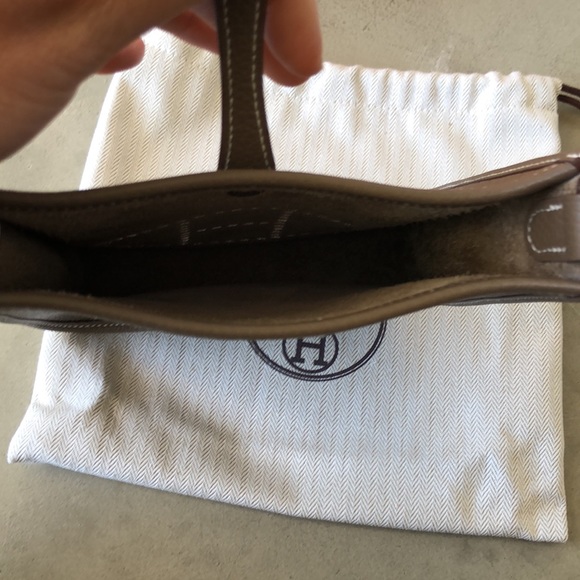 ❤️ SOLD DIRECT! New Hermès Evelyn TPM in Etoupe - Picture 11 of 14